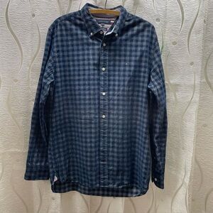 Tommy Hilfiger Button Down Shirt Mens Large Blue Gingham Regular Fit Long Sleeve